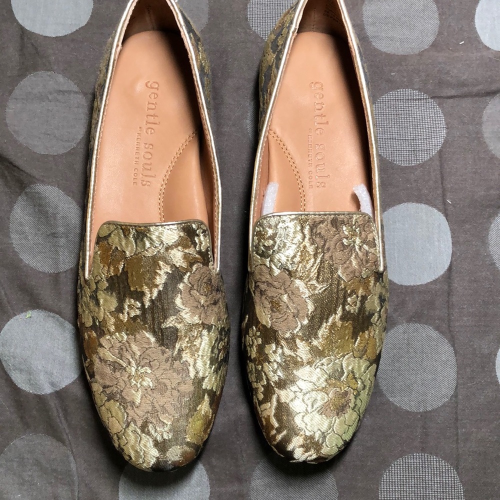 Gentle souls loafers.